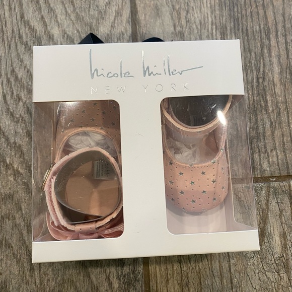 Nicole by Nicole Miller Other - Nicole Miller baby shoes new in box 6-12 months